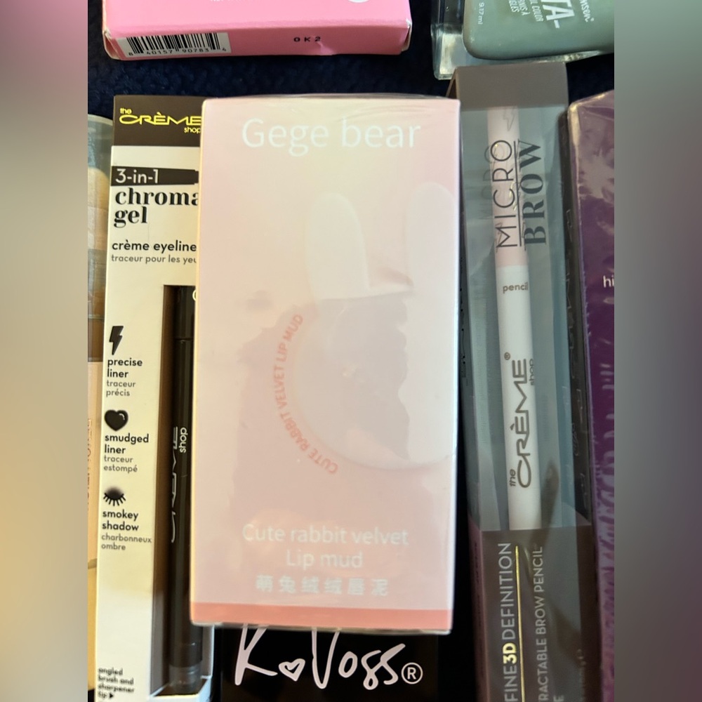 Makeup Bundle S8 - Picture 9 of 11